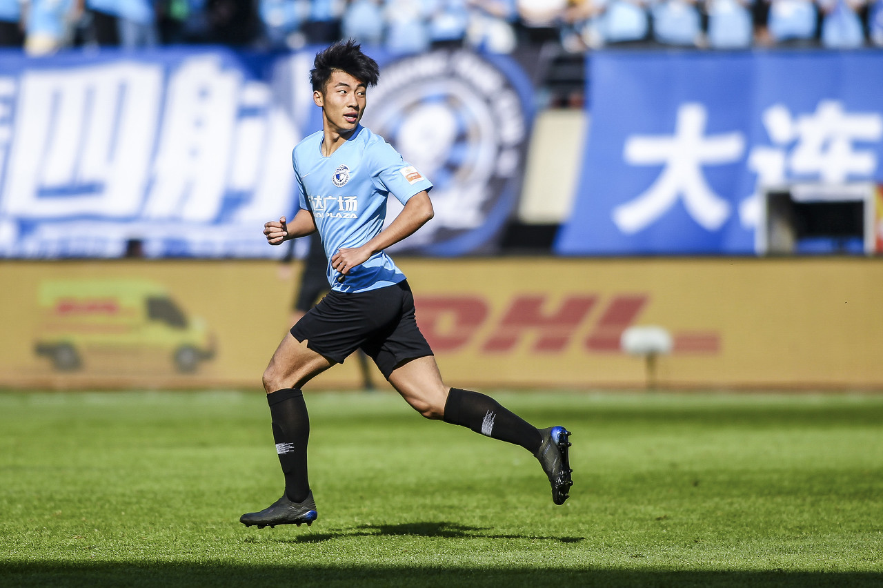 祝賀英博沖超！大連舊將何宇鵬：春風再渡梭魚灣，明年客場見